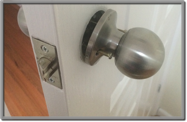 how to replace door handle
